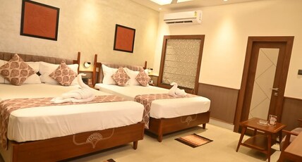 Hotel Sonar Bangla Tarapith Room Type - DELUXE AC 2 Double Bed