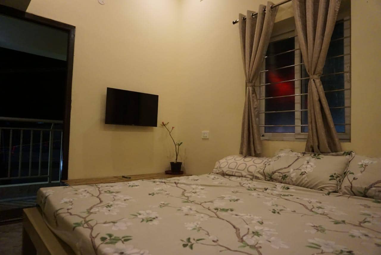 Lakkam 5bhk - Tap to explore photos