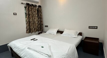 Hotel Holiday Home Room Type - Superior Room