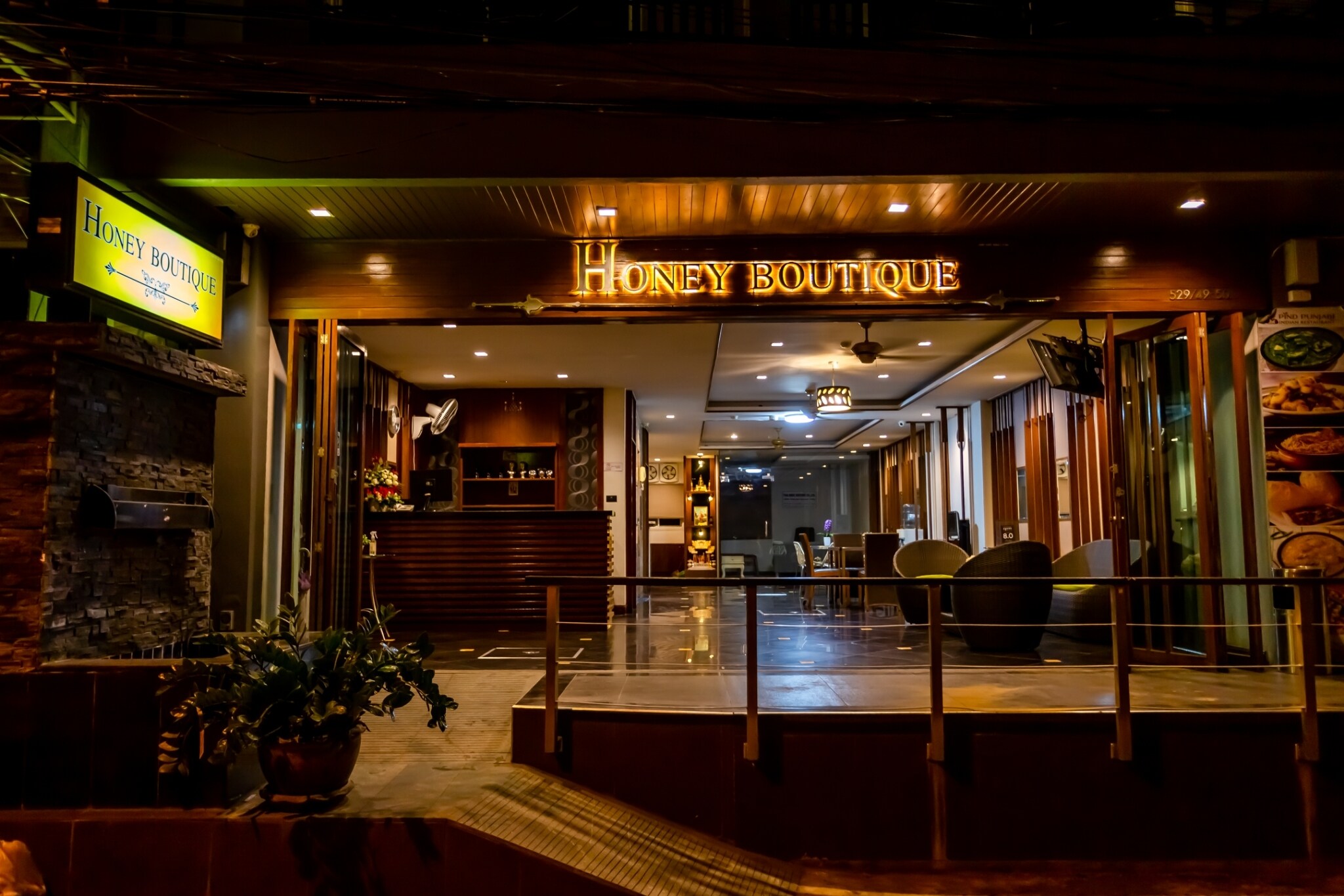 Honey Boutique Hotel - Tap to explore photos