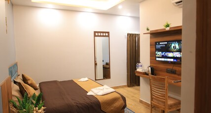 Hotel Mahadev Rishikesh Room Type - Deluxe Room with Balcony