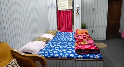 Seema paying guest house.. Room Type - AC Vip Deluxe