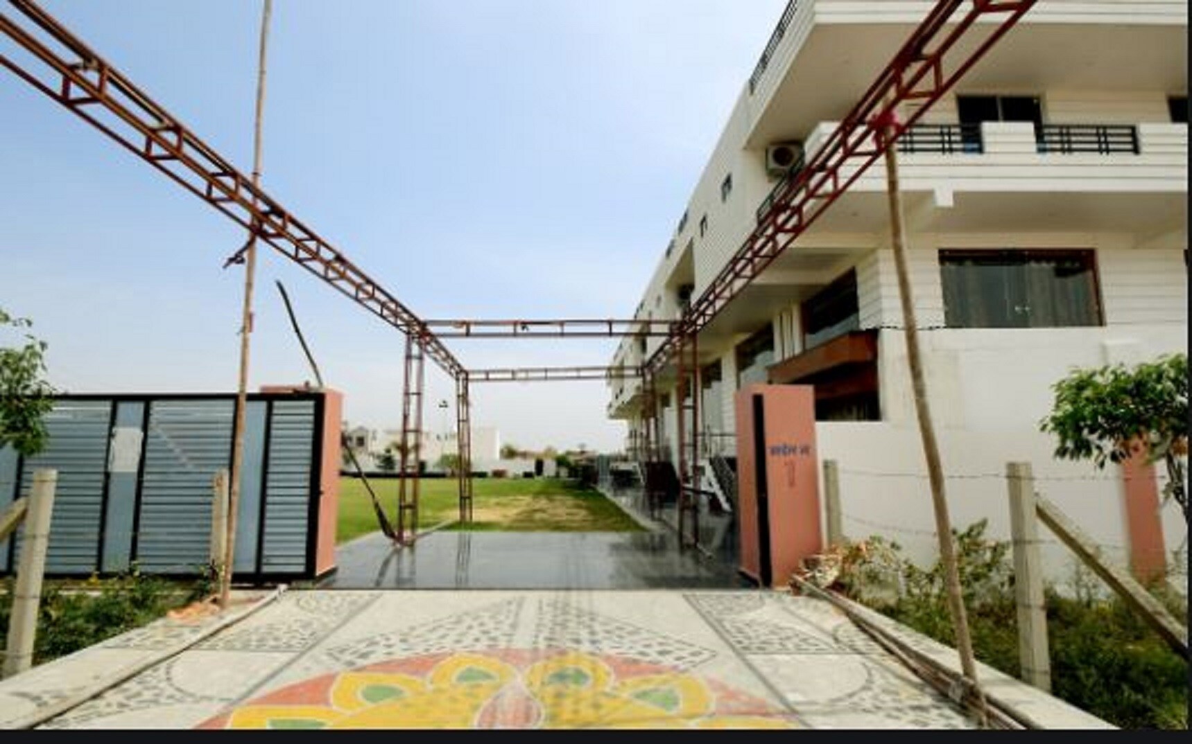Hotel Gulmor Garden & Banquets - Tap to explore photos