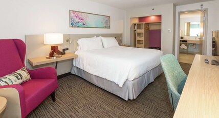 Hilton Garden Inn St. Augustine Beach Room Type - 1 KING BED 1 BEDROOM SUITE
