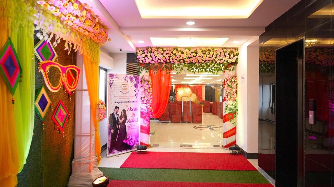 ROYAL CARPET HOTEL - Tap to explore photos