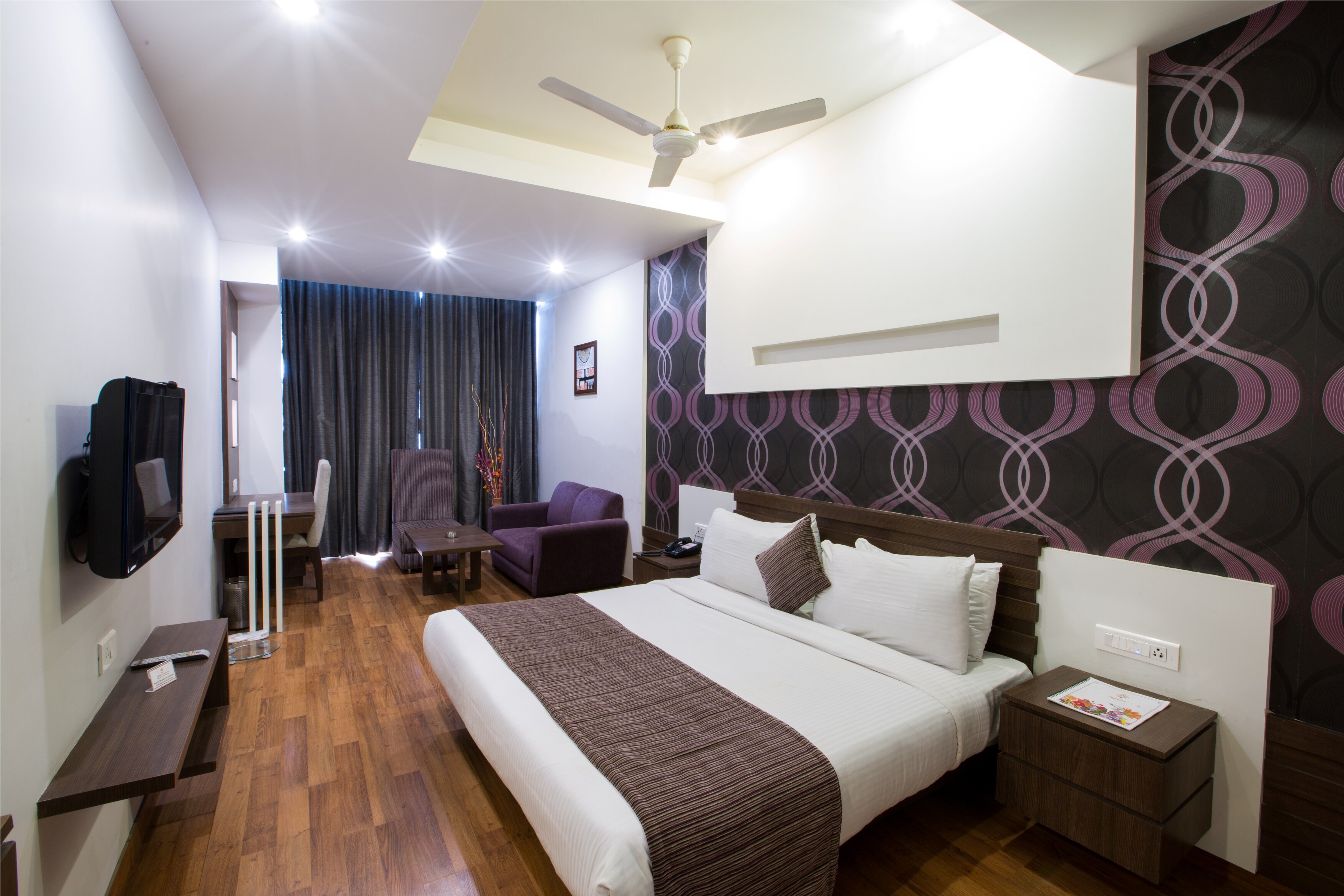 Hotel Narula's Aurrum - Tap to explore photos