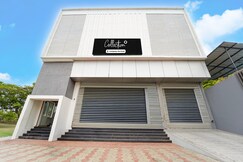Hotel O Sathyaa Grand Inn