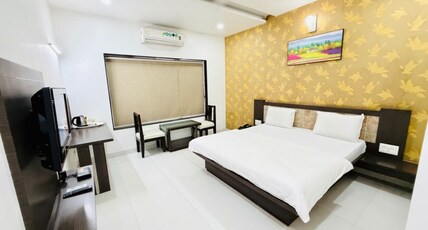 Hotel Vrundawan Garden Room Type - Deluxe A/C Room