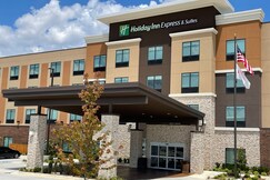 Holiday Inn Express & Suites FT. SMITH - AIRPORT
