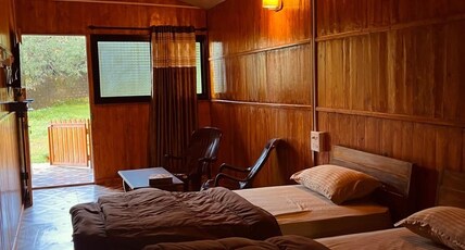 Stay in Woods Room Type - Deluxe Twin Room
