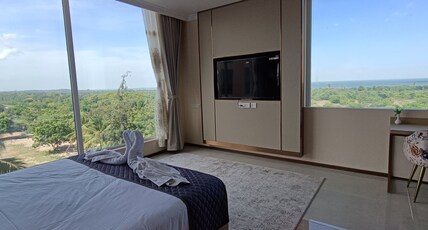Montecarlo Hotels Room Type - Premium Sea View Room