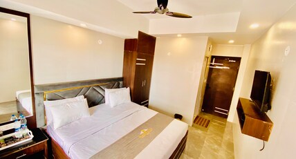 Kakkson Villa Room Type - Semi Deluxe Non Ac Room