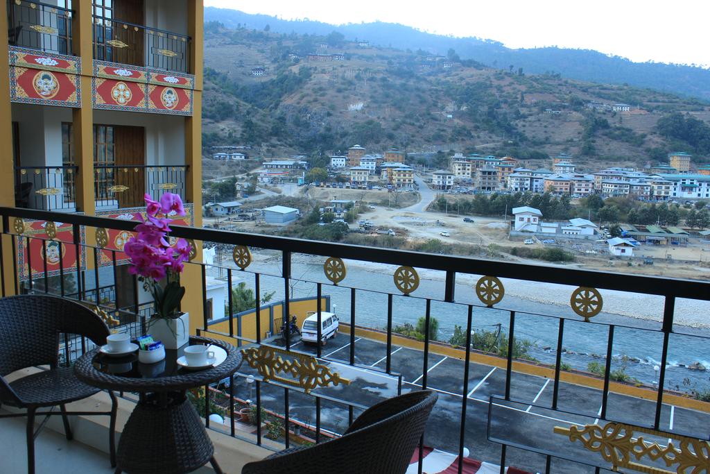The Four Boutique Hotel - Tap to explore photos