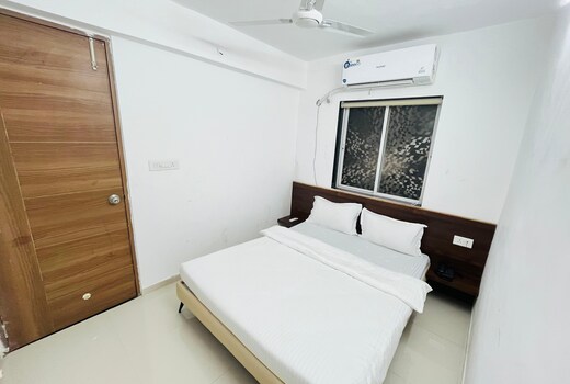 HOTEL CHERRY