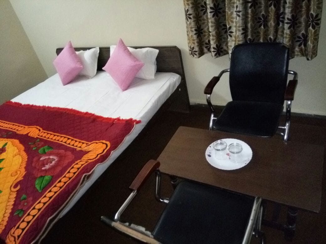 Mohit Guest House - Tap to explore photos