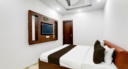 Hotel O Star Inn Hotel Room Type - Classic