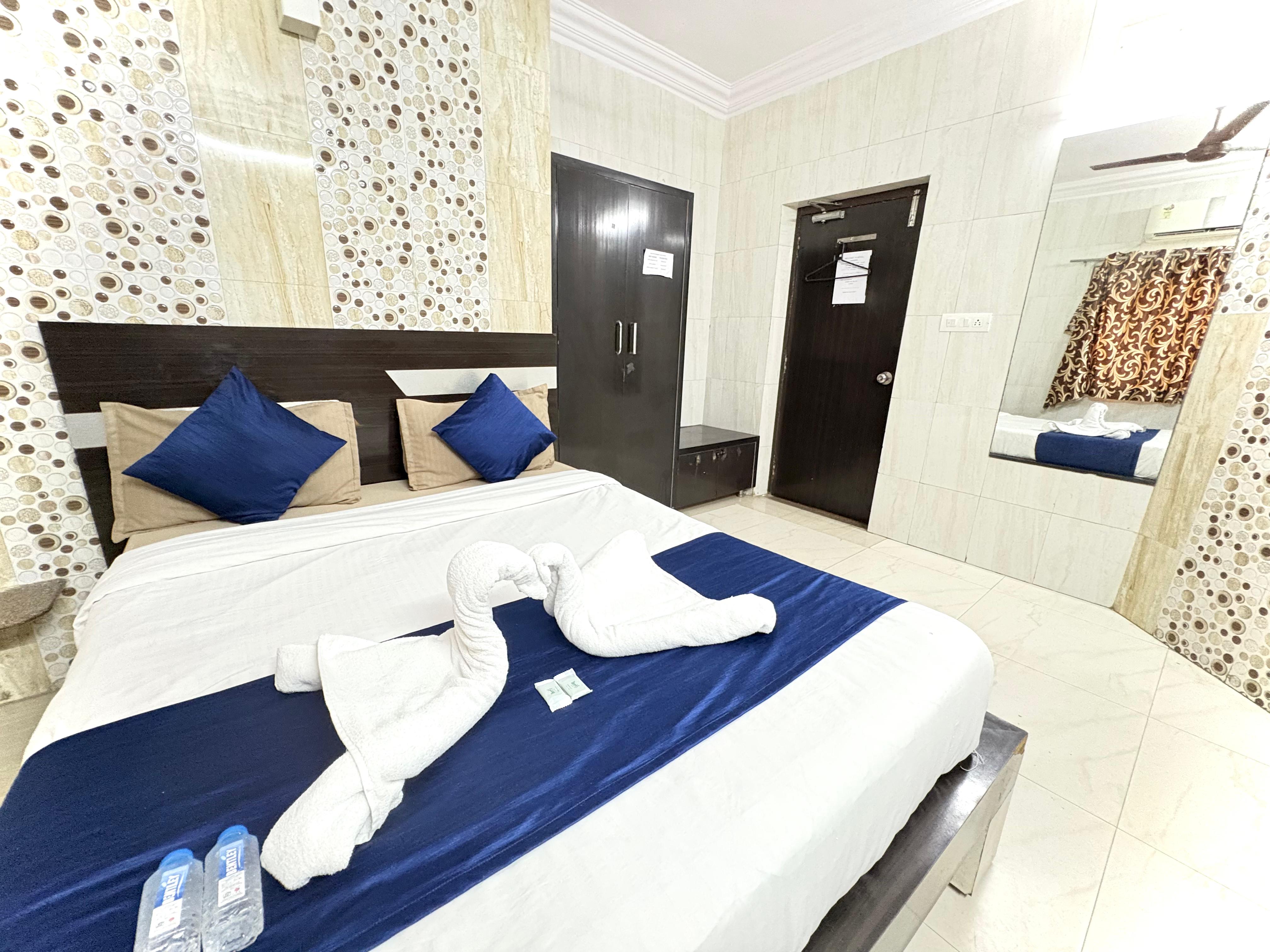 Hotel Jasmine - Tap to explore photos