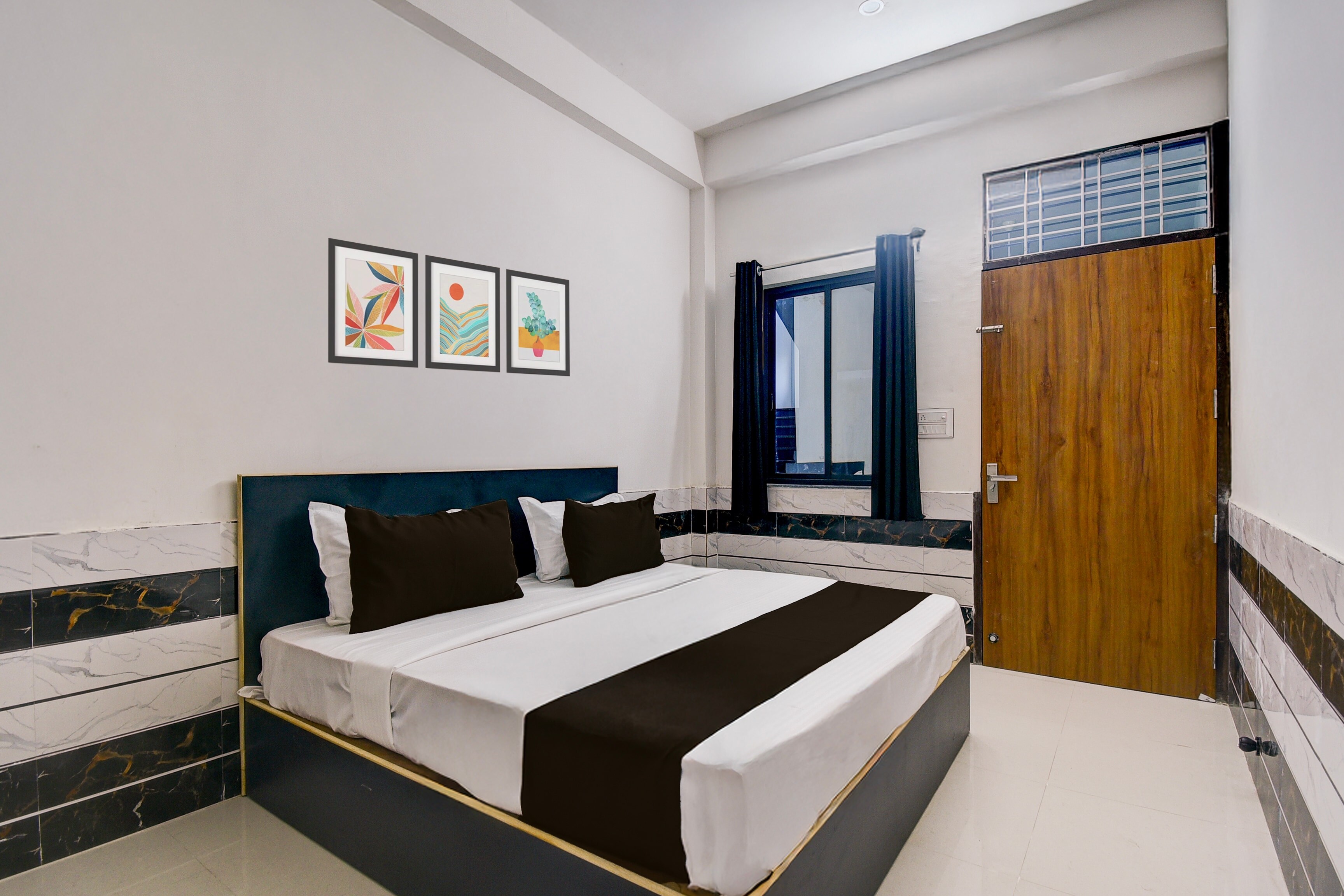 Hotel O by OYO Royal palace FAGI mod bus stand chaksu tonk road - Tap to explore photos