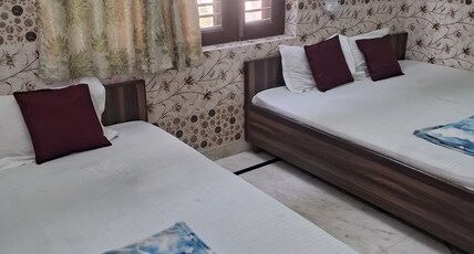 maa saraswati atithi bhavan Room Type - Family room