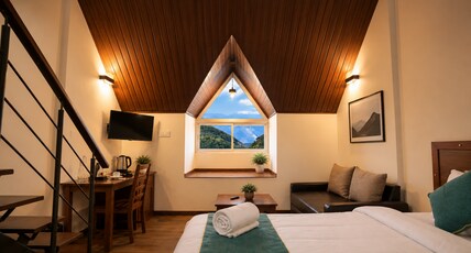 Shola Crown Resort - Munnar Room Type - Duplex Suite