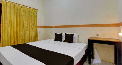 Hotel O Lowanu Stay Syariah Room Type - Indonesia Deluxe Double