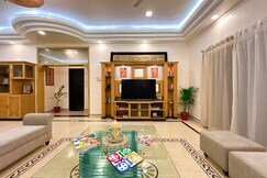 Vaayu Villa 3Bhk Near Assi BHU 4500 SQft