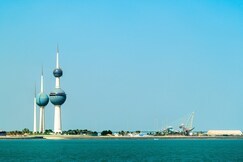 Holiday Inn Suites Kuwait Salmiya