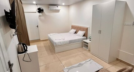 AAGNEYAM GRAND RESORT Room Type - Deluxe Room with City View King Bed
