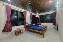YATRI HIGHWAY HOME STAY