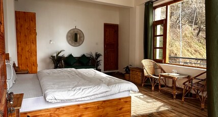 The Thatch Hostel & Cafe Room Type - Standard Room With Mountain View II
