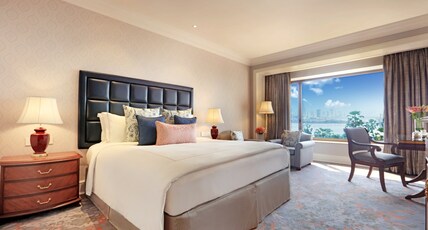 Taj Lands End, Mumbai Room Type - Bay View Room King Bed