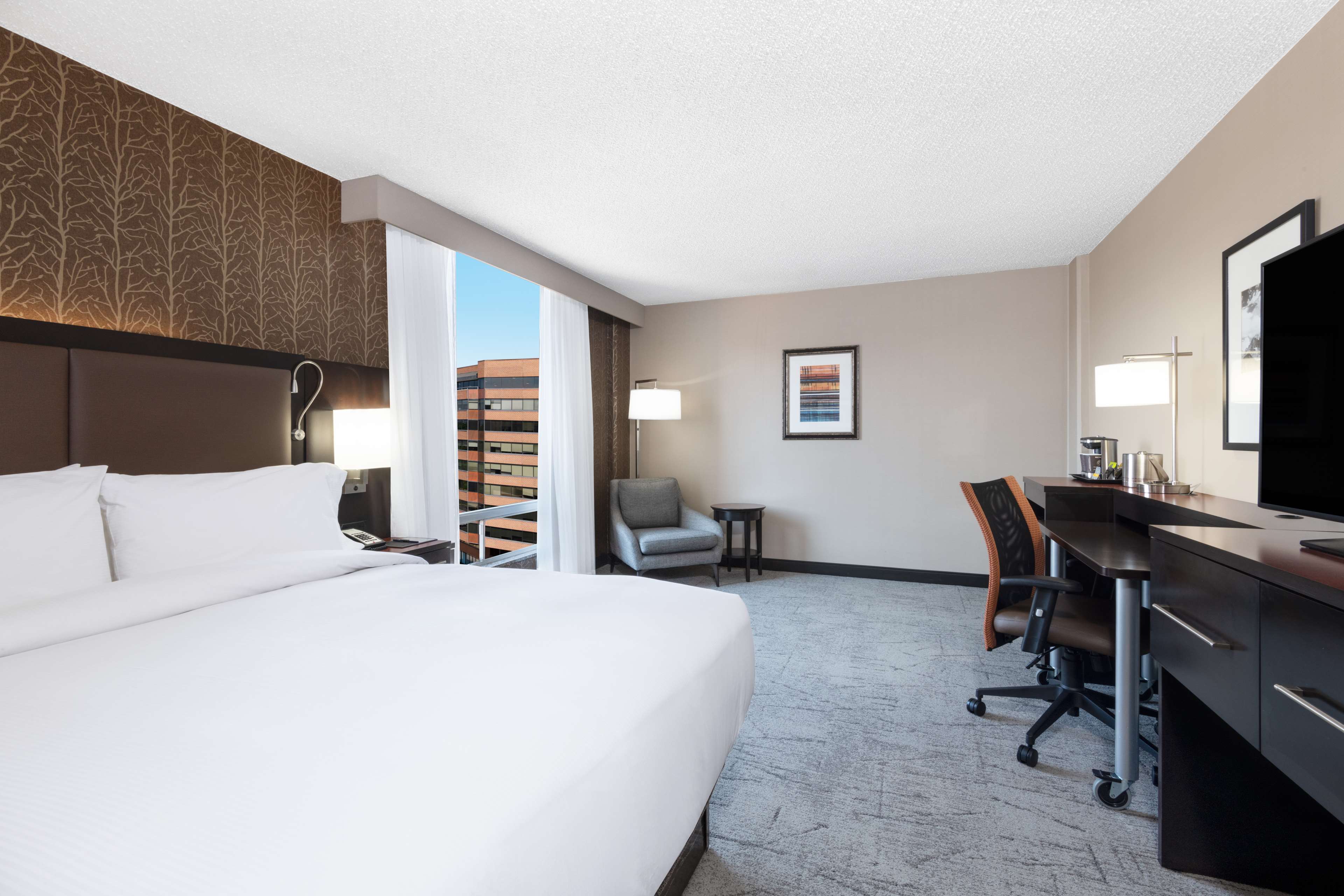 DoubleTree by Hilton Denver Cherry Creek - Tap to explore photos