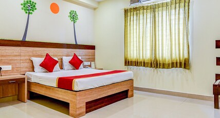HOTEL GREEN TREE Room Type - Executive Room