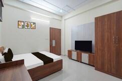 Hotel O by OYO Radha Residency