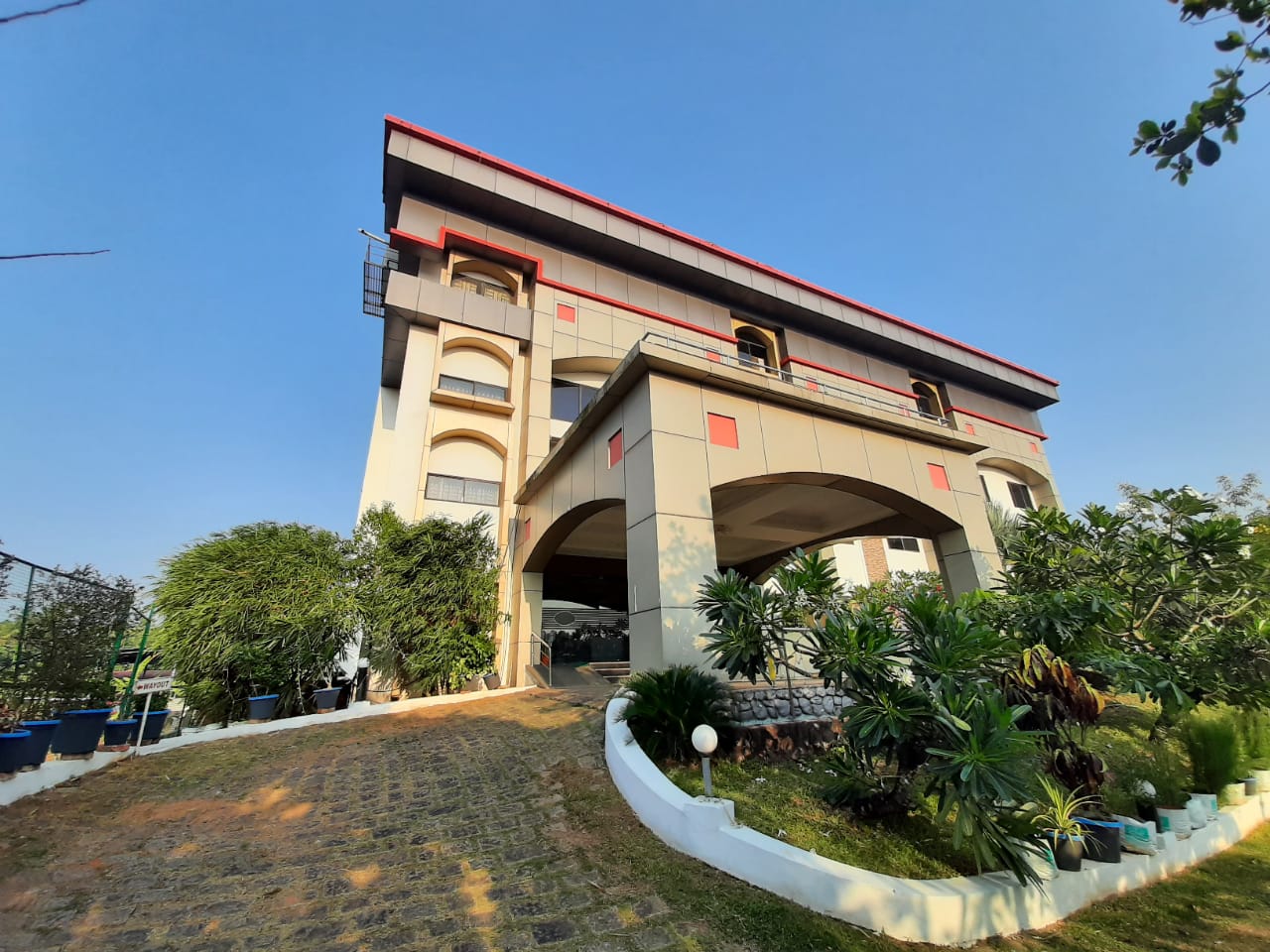 HAMARA HOTEL - Tap to explore photos