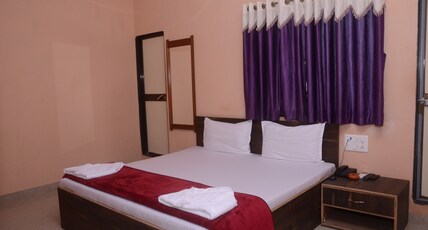 HOTEL YADUNANDAN Room Type - Non Ac Room