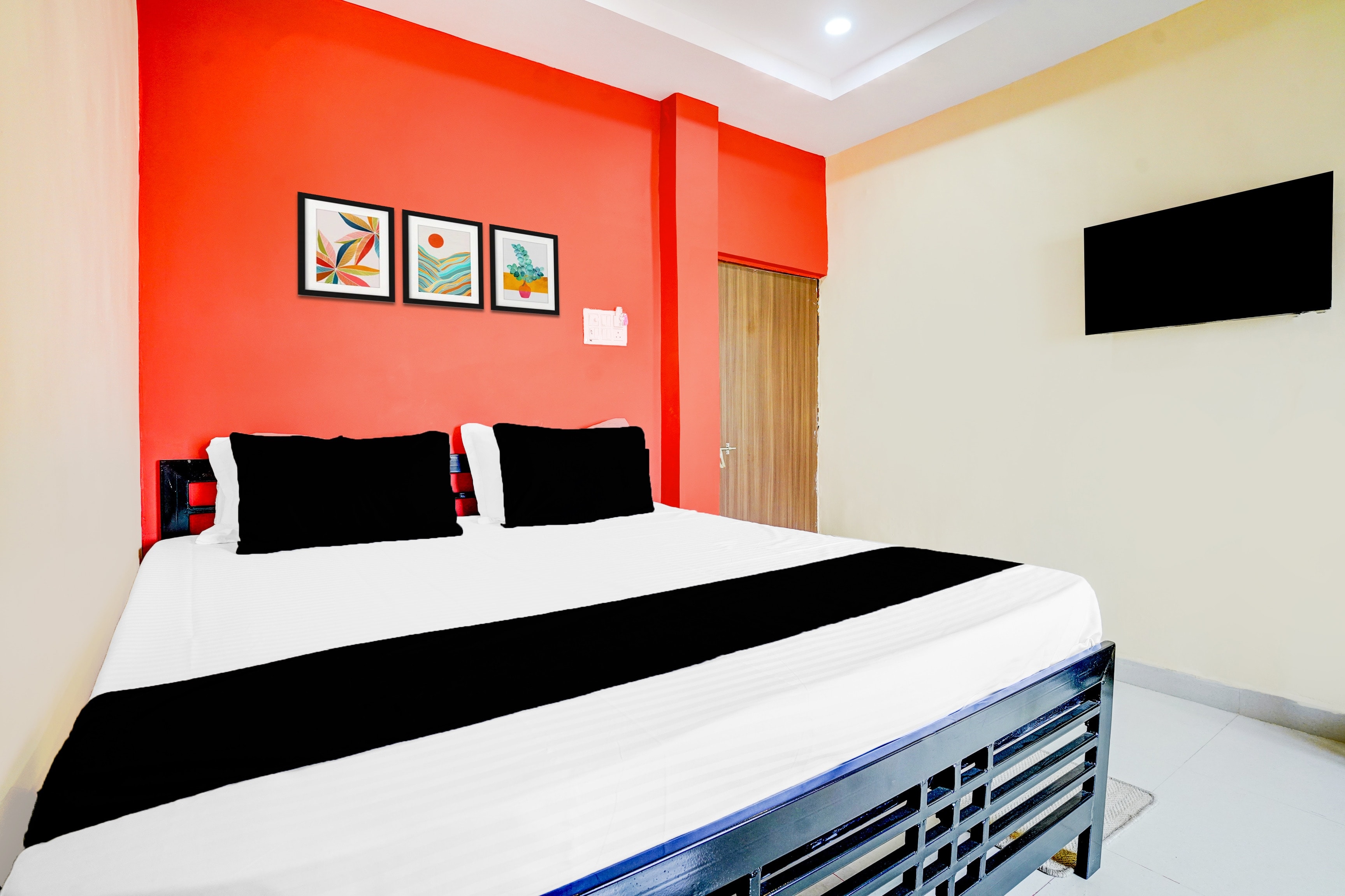 Hotel O Aatmakuri - Tap to explore photos