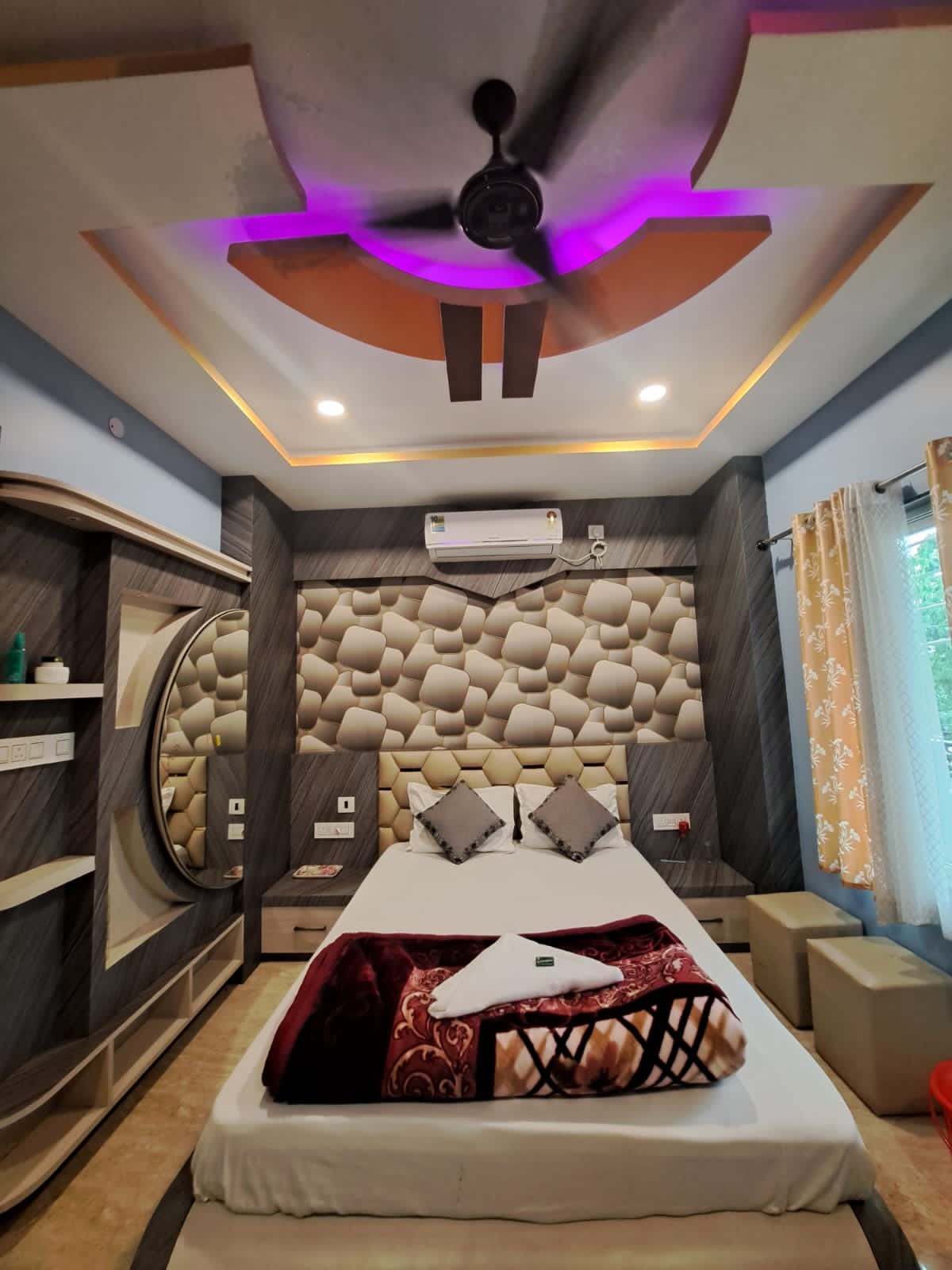 Uttara Lodge - Tap to explore photos