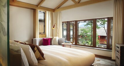 Hotel Indigo LIJIANG ANCIENT TOWN, an IHG hotel Room Type - 1 King Bed Premium Accessible