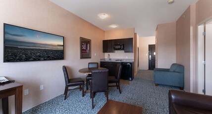 Best Western Cranbrook Hotel Room Type - Suite-1 King Bed, Non-Smoking, Separate Bedroom, Separate Living Room, Sofabed, Kitchenette, Two Tel Best Western Cranbrook Hotel Room Type - Suite-1 King Bed, Non-Smoking, Separate Bedroom, Separate Living Room, Sofabed, Kitchenette, Two Tel