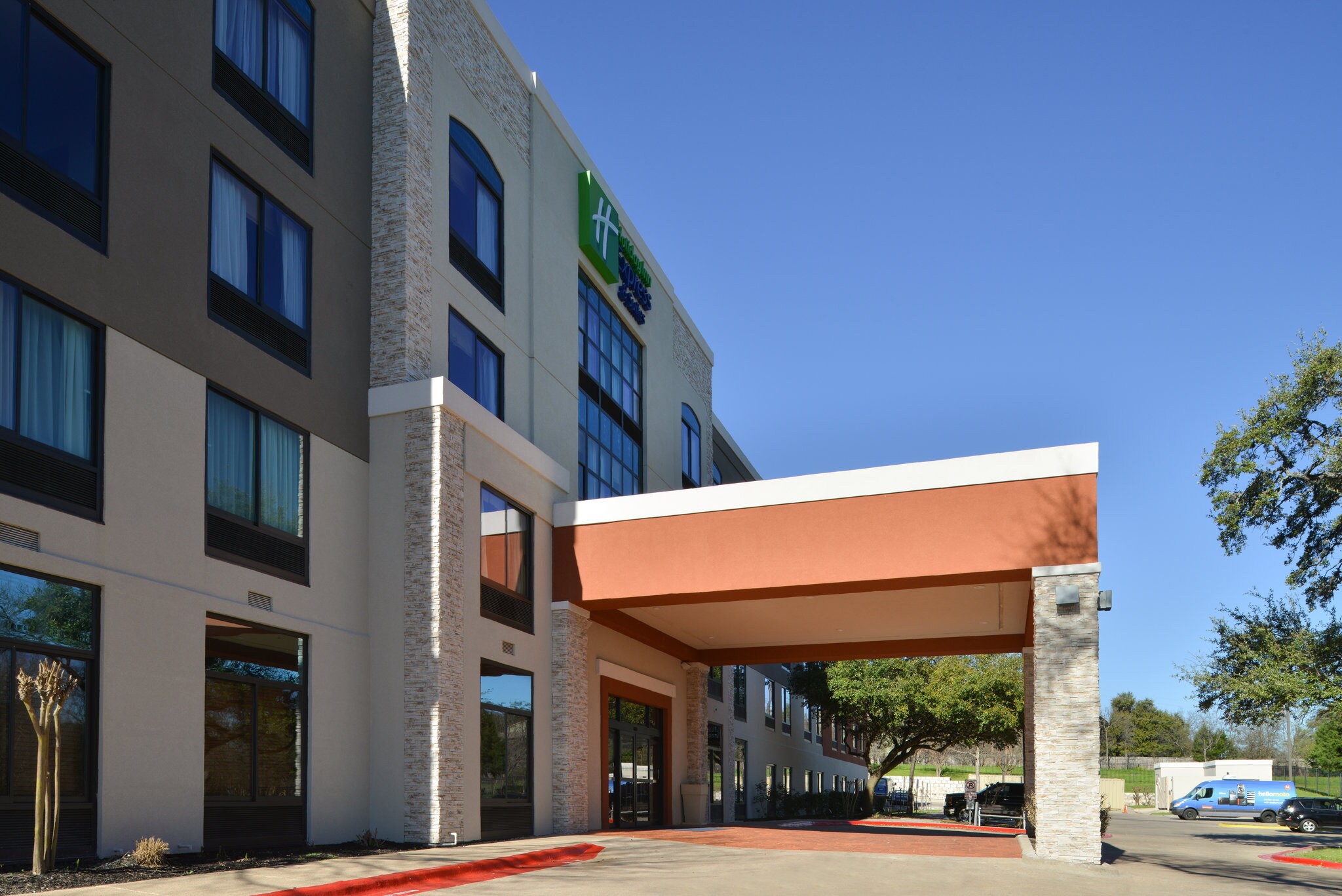 Holiday Inn Express AUSTIN NORTH CENTRAL - Tap to explore photos