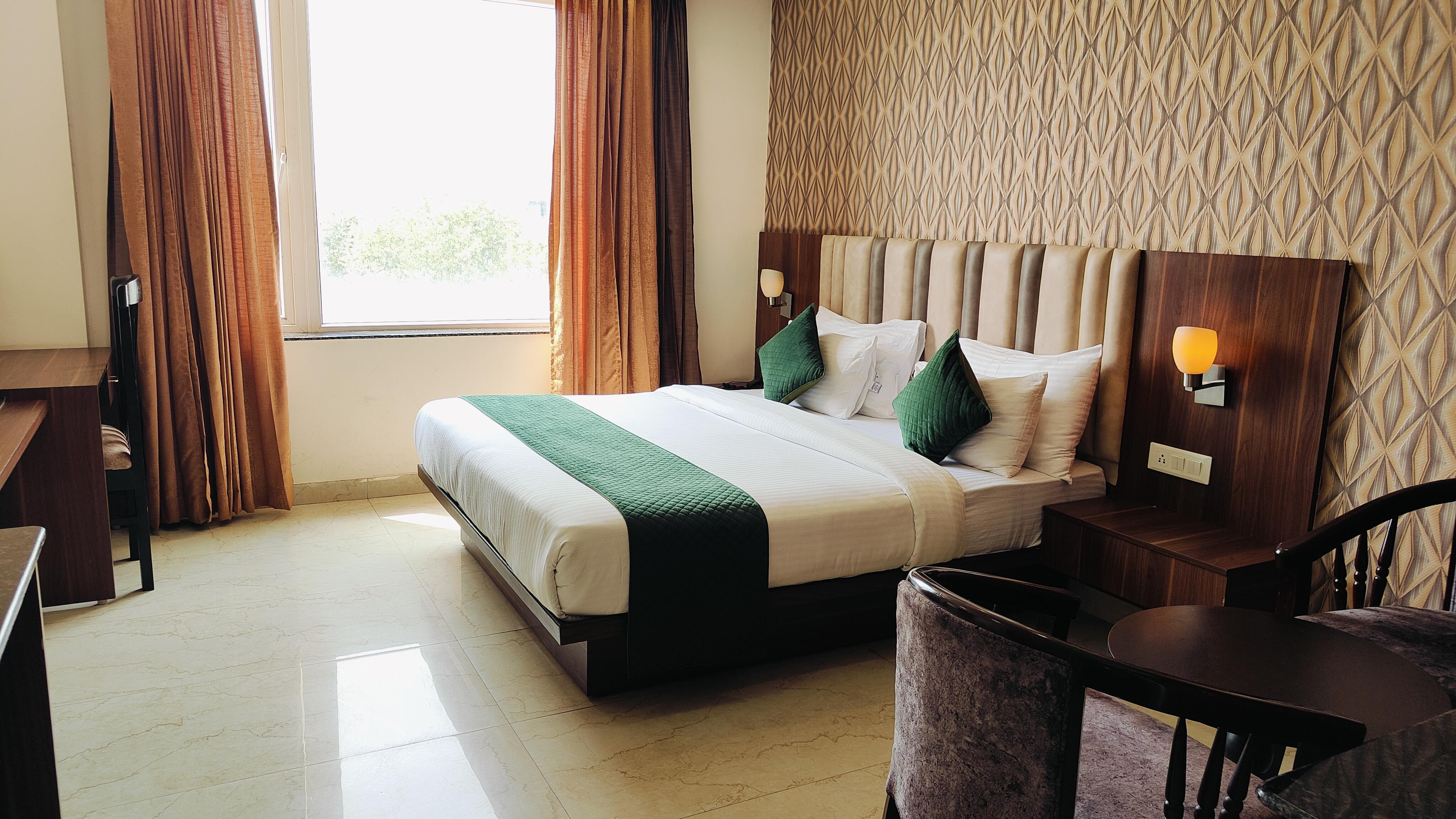 STALLION HOTEL - Tap to explore photos