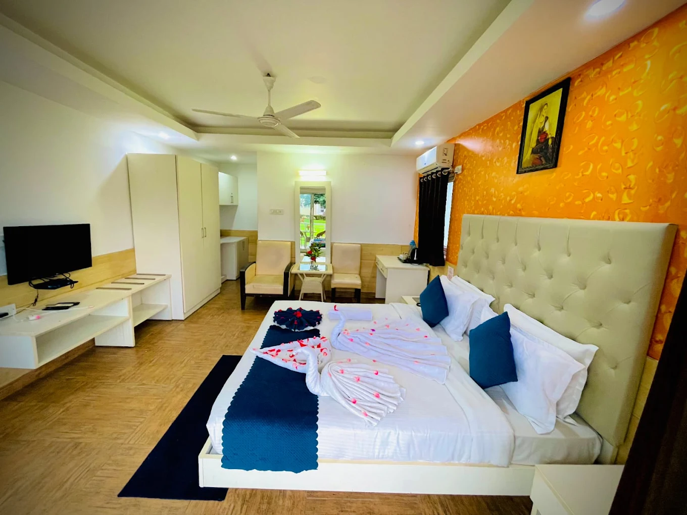 Lemonwood Riverside Premium Resort Room Type - River Facing Room with Balcony