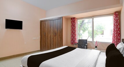 Hotel O Happy Stay Room Type - Classic
