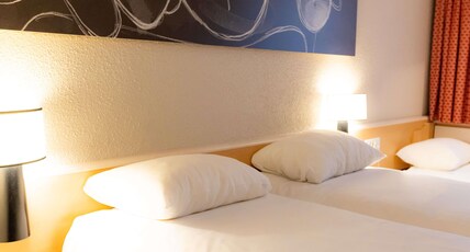ibis Besan Room Type - Standard - 3 single beds