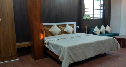Peaks n pines Room Type - mountain view 101