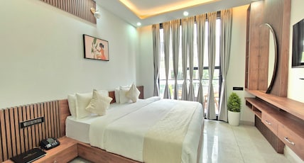Perfectstayz Luxe Kapilaz Bhimtal Room Type - Super Deluxe Room with Balcony and Hill view Perfectstayz Luxe Kapilaz Bhimtal Room Type - Super Deluxe Room with Balcony and Hill view