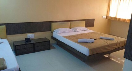 Sugandha Lodge Room Type - Deluxe Non AC Room