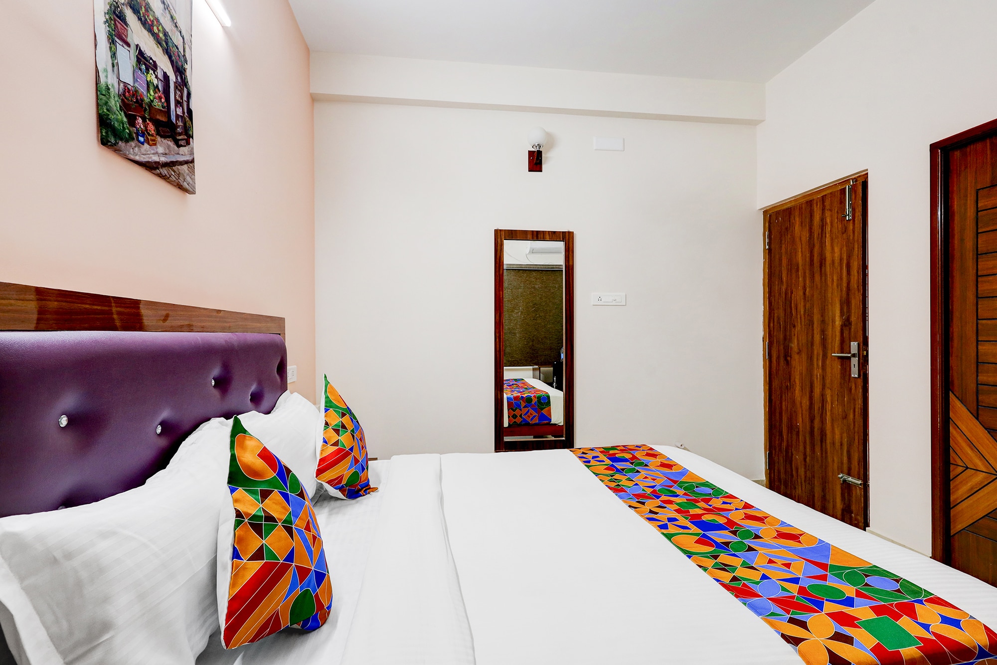 FabHotel Home Tree Service Apartment I - Valasaravakkam - Tap to explore photos