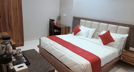 Hotel Wings Grand Room Type - Super Deluxe Room Hotel Wings Grand Room Type - Super Deluxe Room